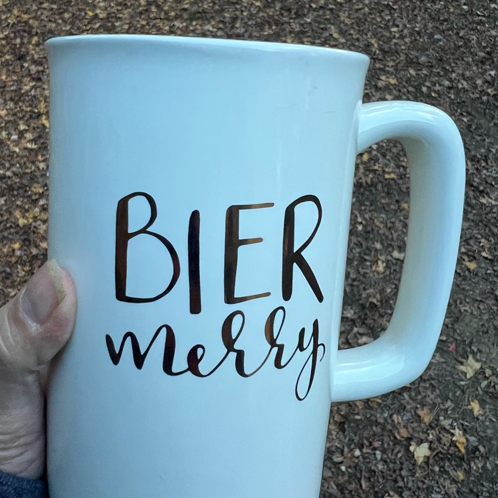 Threshold Bier Merry Stoneware Stein Mugs Gold Metallic - Picture 2 of 5